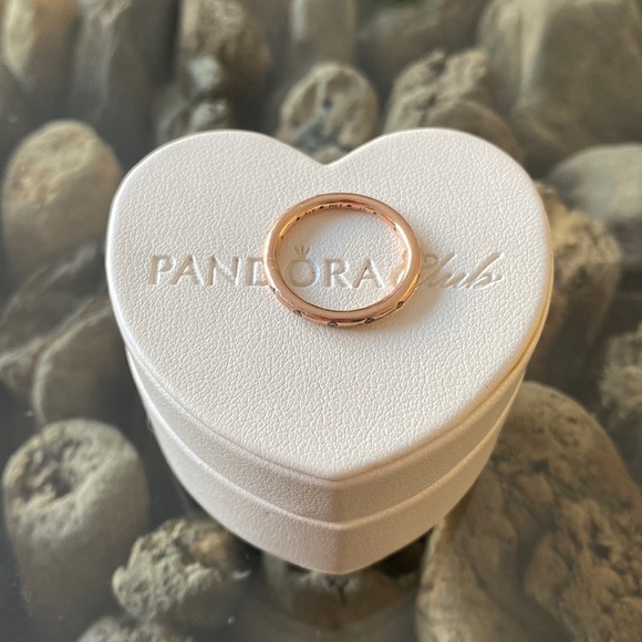Jewelry - Pandora sparkling rose gold band ring  size 4.5